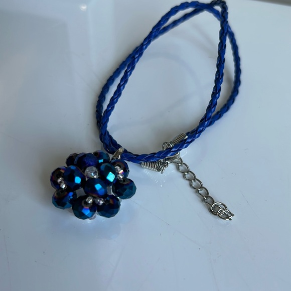 (3 for $12) Beaded Pendant Necklace 💙 - Picture 3 of 5